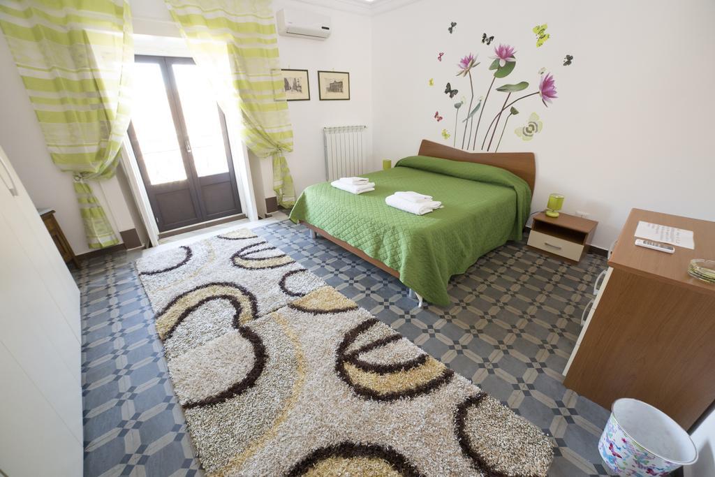 Casa Alcala Deluxe Hotel Catania Ruang foto