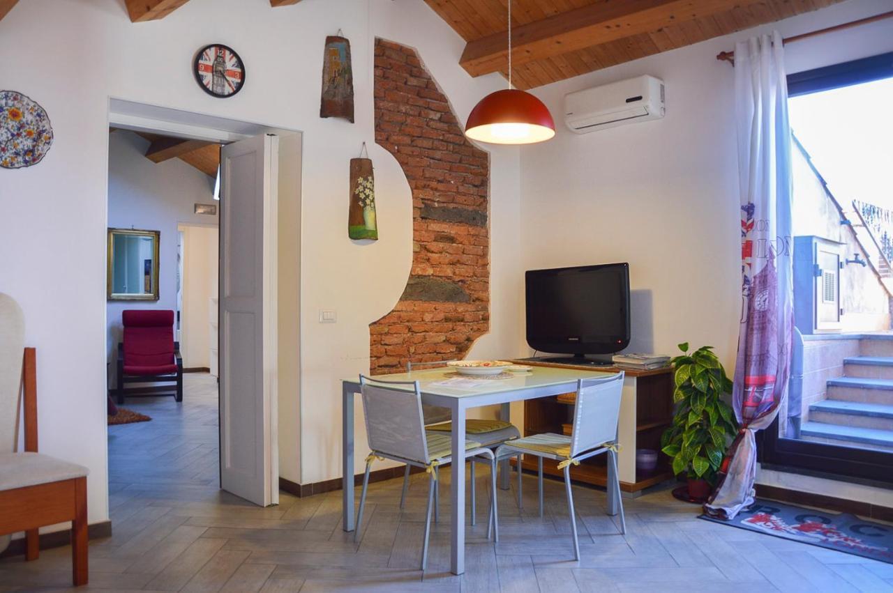 Casa Alcala Deluxe Hotel Catania Bagian luar foto