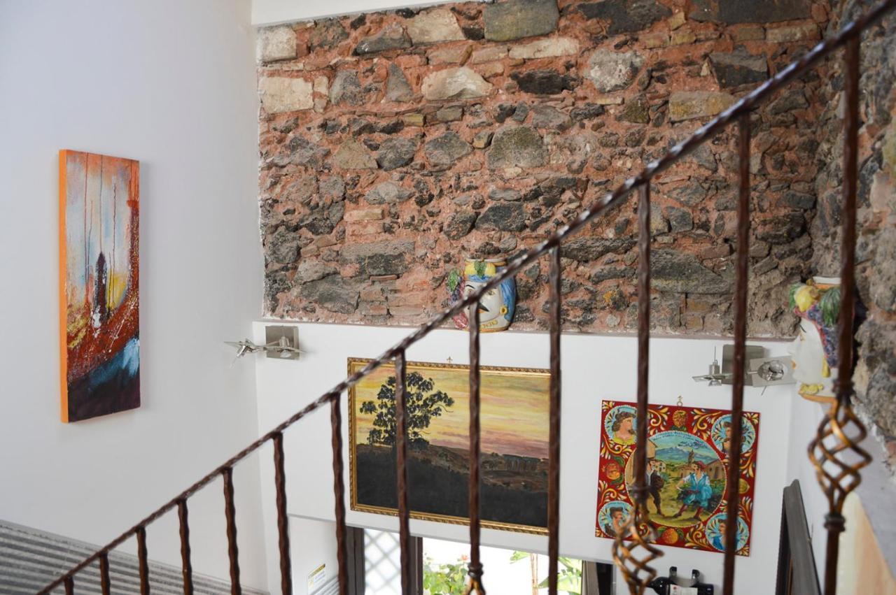 Casa Alcala Deluxe Hotel Catania Bagian luar foto